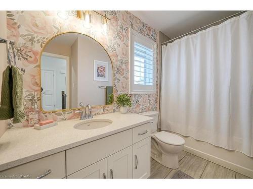 236 Tamarack Boulevard, Woodstock, ON - Indoor Photo Showing Bathroom