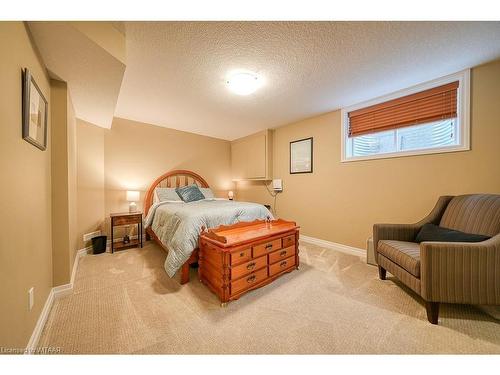 236 Tamarack Boulevard, Woodstock, ON - Indoor Photo Showing Bedroom