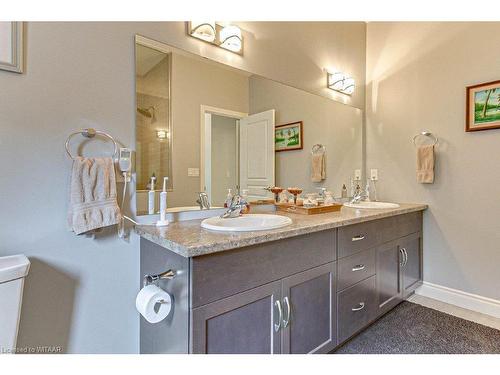 233 Wedgewood Drive, Woodstock, ON - Indoor Photo Showing Bathroom