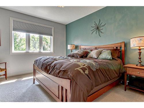 233 Wedgewood Drive, Woodstock, ON - Indoor Photo Showing Bedroom