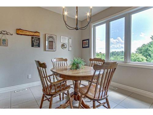 233 Wedgewood Drive, Woodstock, ON - Indoor Photo Showing Dining Room