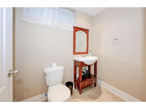 45 Poldon Drive, Norwich, ON - Indoor Photo Showing Bathroom