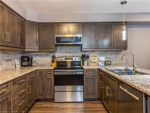 675 Elizabeth Street, Woodstock, ON - Indoor Photo Showing Kitchen With Double Sink