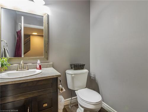 675 Elizabeth Street, Woodstock, ON - Indoor Photo Showing Bathroom