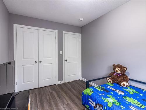 675 Elizabeth Street, Woodstock, ON - Indoor Photo Showing Bedroom