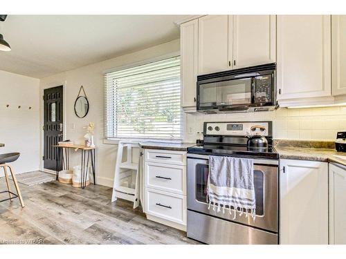 205 Belgrave Street, Woodstock, ON - Indoor Photo Showing Kitchen