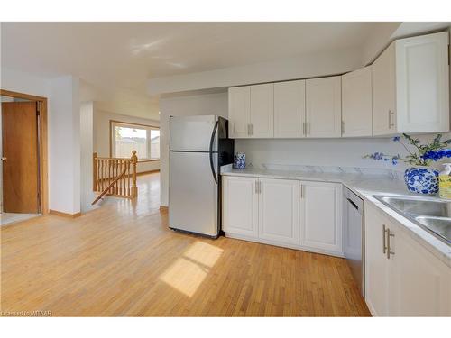 745160 Oxford Road 17 Road, Woodstock, ON - Indoor Photo Showing Kitchen