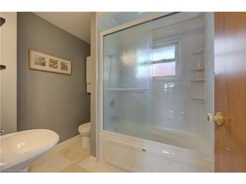 745160 Oxford Road 17 Road, Woodstock, ON - Indoor Photo Showing Bathroom