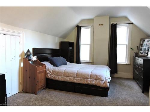 16 Main Street E, Norwich, ON - Indoor Photo Showing Bedroom