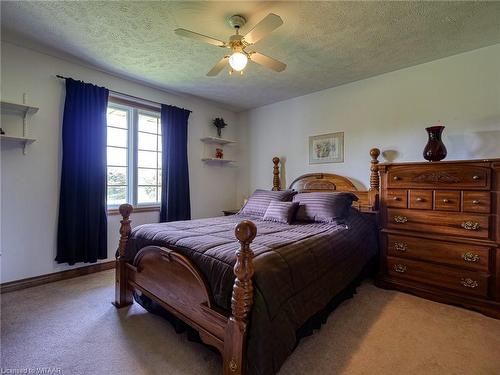 916 Norfolk County Road 28, Norfolk County, ON - Indoor Photo Showing Bedroom