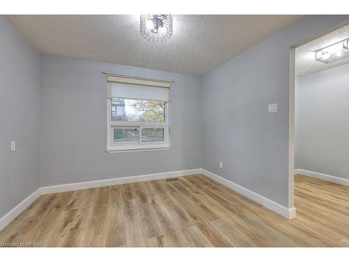 31-280 Thaler Avenue, Kitchener, ON - Indoor Photo Showing Other Room