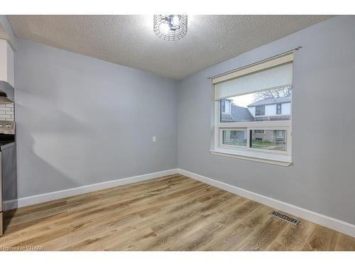 31-280 Thaler Avenue, Kitchener, ON - Indoor Photo Showing Other Room