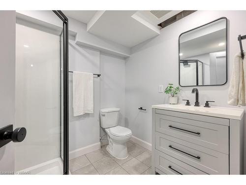 31-280 Thaler Avenue, Kitchener, ON - Indoor Photo Showing Bathroom