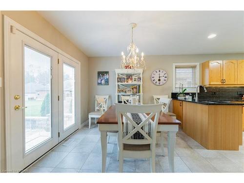 90 Weston Drive, Tillsonburg, ON - Indoor Photo Showing Dining Room