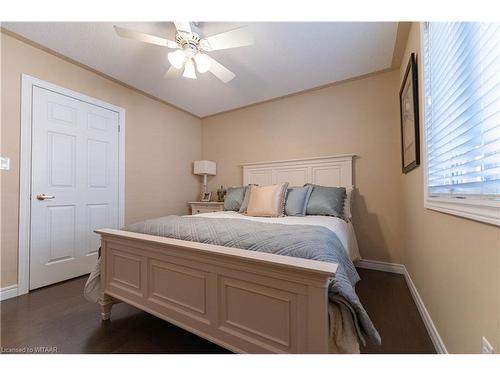 90 Weston Drive, Tillsonburg, ON - Indoor Photo Showing Bedroom