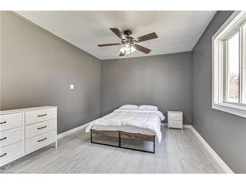 37 Strachan Street, Port Burwell, ON - Indoor Photo Showing Bedroom