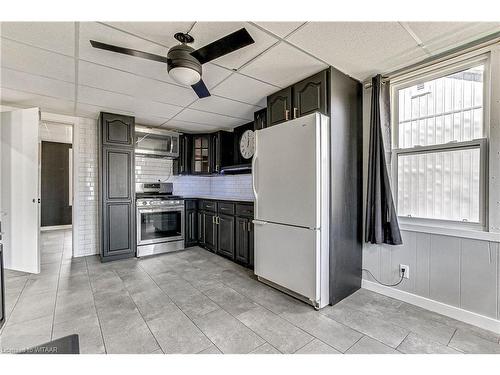 37 Strachan Street, Port Burwell, ON - Indoor Photo Showing Kitchen