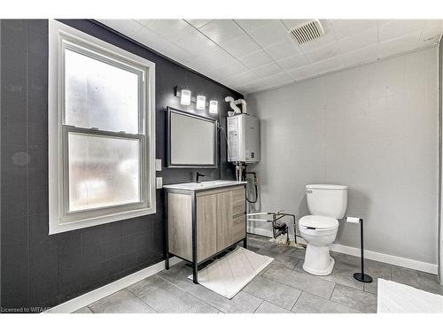 37 Strachan Street, Port Burwell, ON - Indoor Photo Showing Bathroom