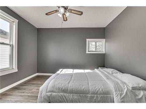 37 Strachan Street, Port Burwell, ON - Indoor Photo Showing Bedroom