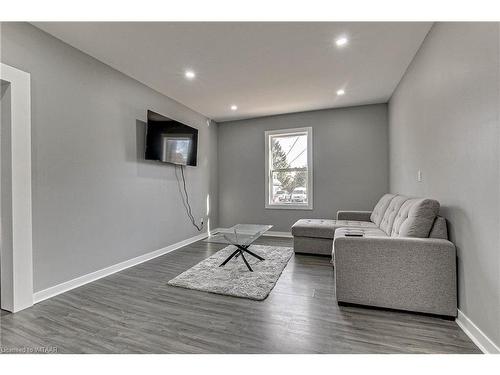 37 Strachan Street, Port Burwell, ON - Indoor Photo Showing Other Room