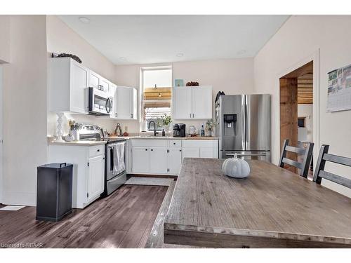 13 - 15 Barker Street, Tillsonburg, ON - Indoor Photo Showing Kitchen