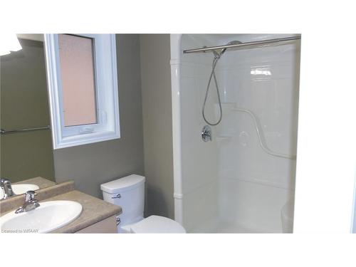 135 Weston Drive, Tillsonburg, ON - Indoor Photo Showing Bathroom