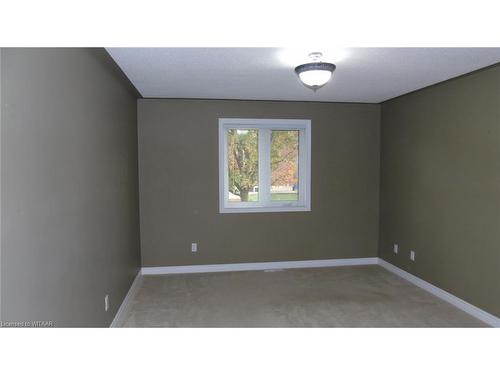 135 Weston Drive, Tillsonburg, ON - Indoor Photo Showing Other Room