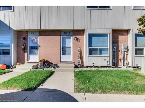 3-372 Springbank Avenue, Woodstock, ON - Outdoor