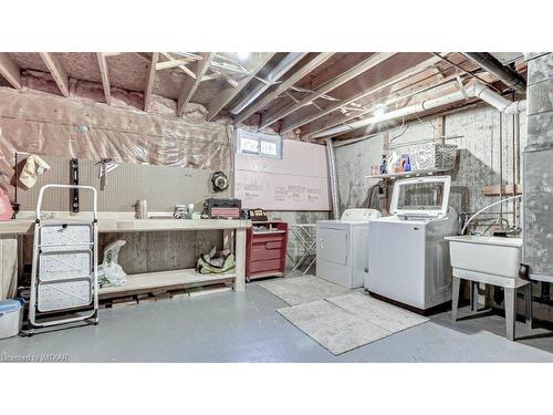 3-372 Springbank Avenue, Woodstock, ON - Indoor Photo Showing Laundry Room