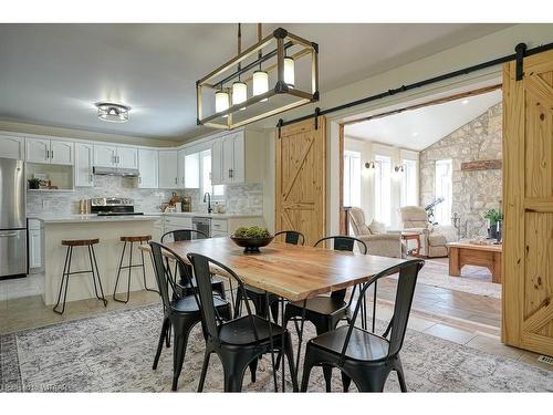 21 Oriole Crescent, Woodstock, ON - Indoor Photo Showing Dining Room