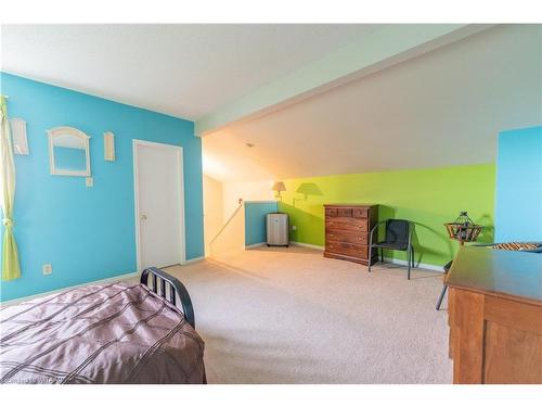 8-19 Wren Court, Tillsonburg, ON - Indoor Photo Showing Bedroom