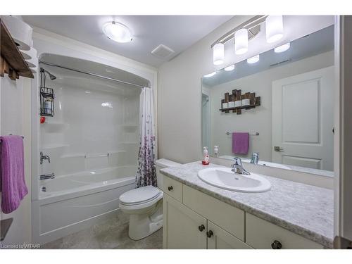 22 Cortland Terrace, St. Thomas, ON - Indoor Photo Showing Bathroom