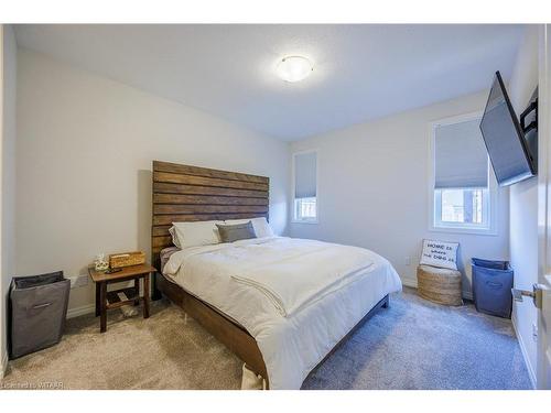 22 Cortland Terrace, St. Thomas, ON - Indoor Photo Showing Bedroom