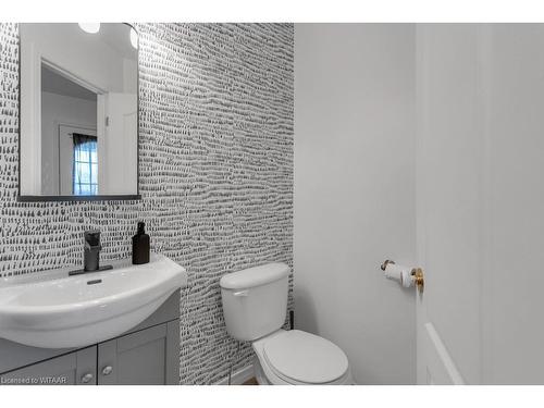 7 Primrose Drive, Tillsonburg, ON - Indoor Photo Showing Bathroom