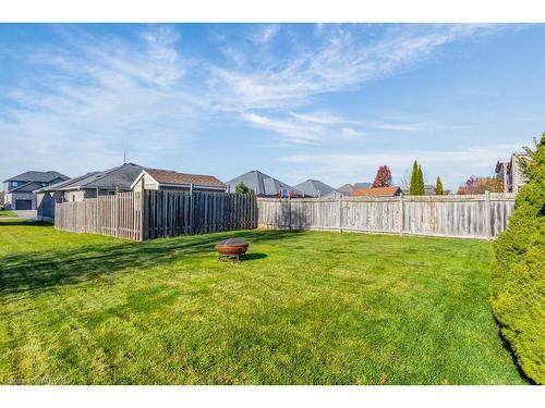 7 Primrose Drive, Tillsonburg, ON - Outdoor With Backyard