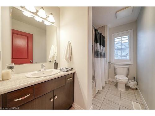 1460 Dunkirk Avenue, Woodstock, ON - Indoor Photo Showing Bathroom