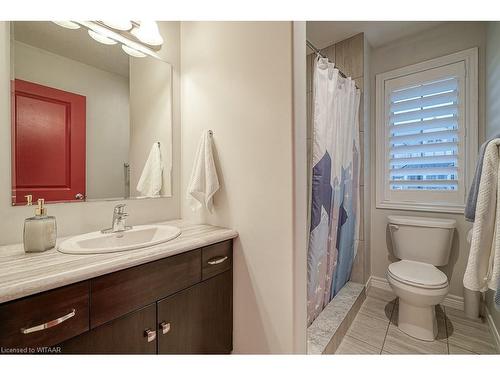 1460 Dunkirk Avenue, Woodstock, ON - Indoor Photo Showing Bathroom