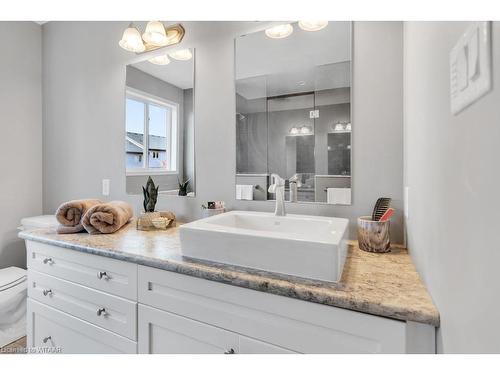 24 Woodhatch Crescent, Ingersoll, ON - Indoor Photo Showing Bathroom