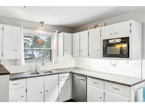 912 Mcdowell Road E, Norfolk County, ON - Indoor Photo Showing Kitchen With Double Sink