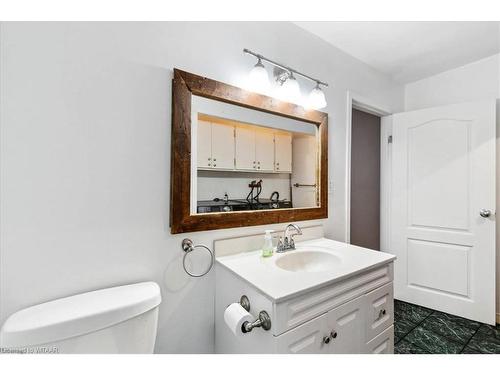 912 Mcdowell Road E, Norfolk County, ON - Indoor Photo Showing Bathroom