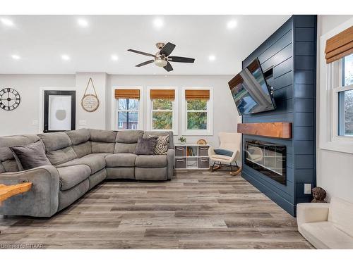 2 Cedar Street, Ingersoll, ON - Indoor Photo Showing Living Room With Fireplace