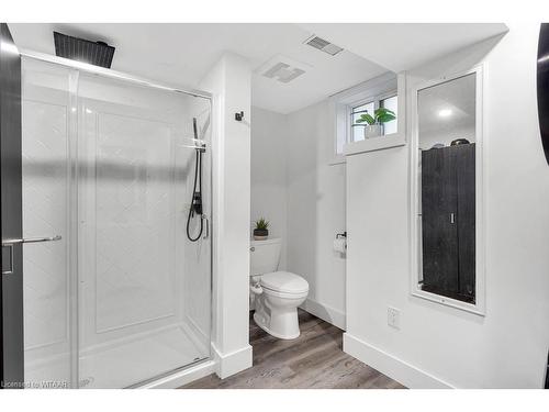 2 Cedar Street, Ingersoll, ON - Indoor Photo Showing Bathroom