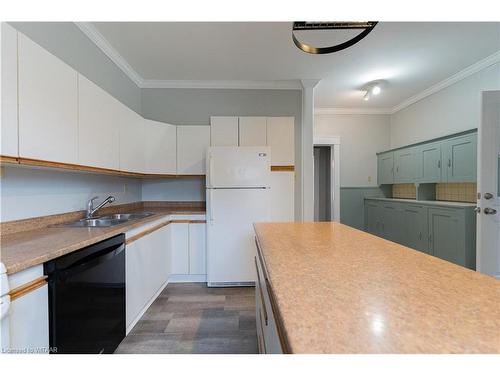 72-74 Brock Street E, Tillsonburg, ON - Indoor Photo Showing Kitchen With Double Sink