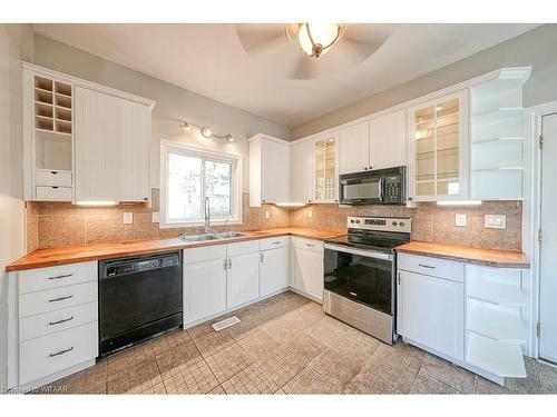 246 Thames Street N, Ingersoll, ON - Indoor Photo Showing Kitchen With Double Sink