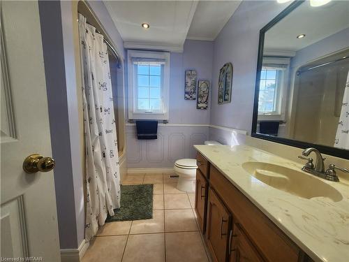 98 Allen Street, Tillsonburg, ON - Indoor Photo Showing Bathroom