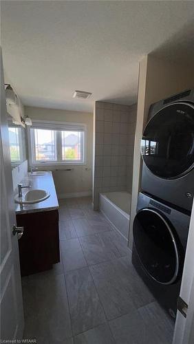 80 Lasby Lane, Breslau, ON - Indoor Photo Showing Laundry Room