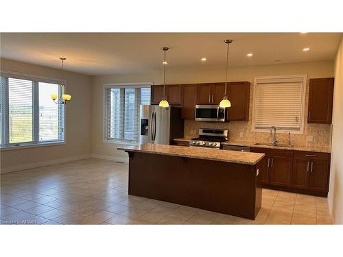 80 Lasby Lane, Breslau, ON - Indoor Photo Showing Kitchen With Upgraded Kitchen