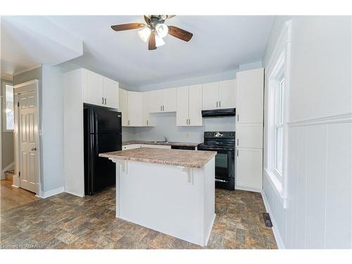 72-74 Brock Street E, Tillsonburg, ON - Indoor Photo Showing Kitchen