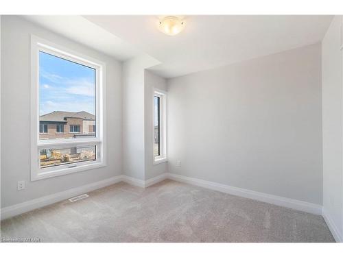 255 Harwood Avenue, Woodstock, ON - Indoor Photo Showing Other Room