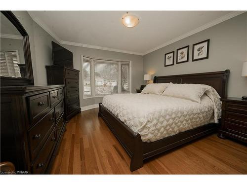 11 Mcdonald Court, Tillsonburg, ON - Indoor Photo Showing Bedroom